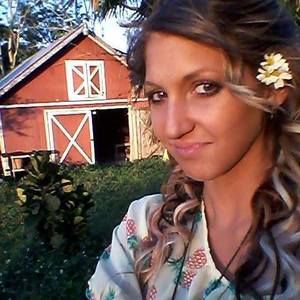 Meet your Posher, Madeline